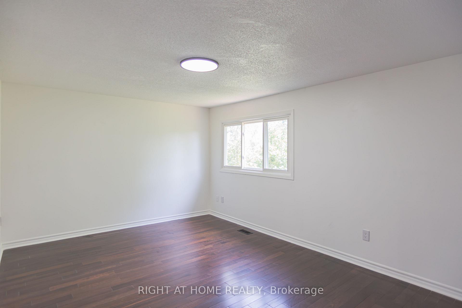 Photo 15 of 278 Risebrough Circuit, Markham, Milliken Mills West — HOMEH