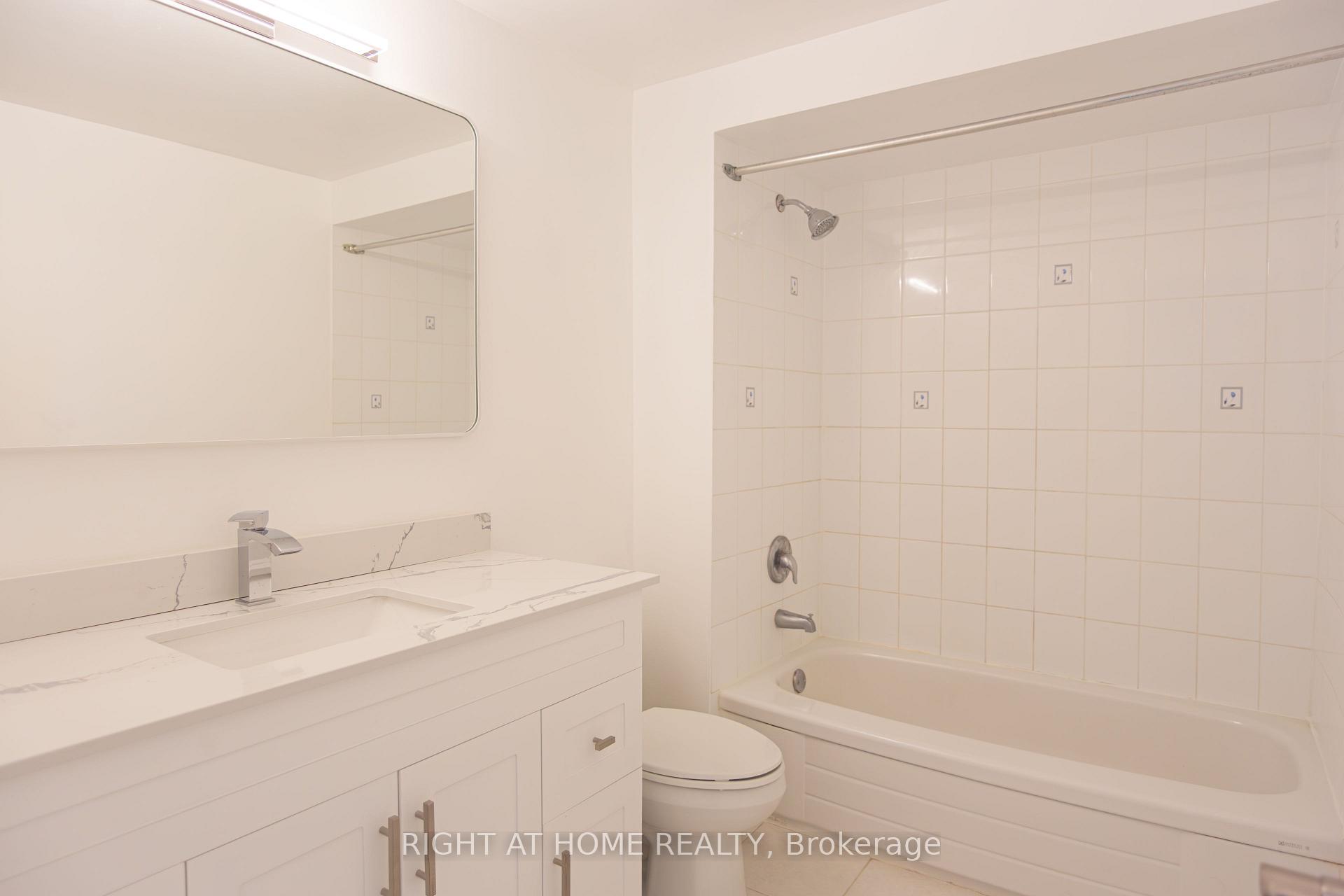 Photo 21 of 278 Risebrough Circuit, Markham, Milliken Mills West — HOMEH