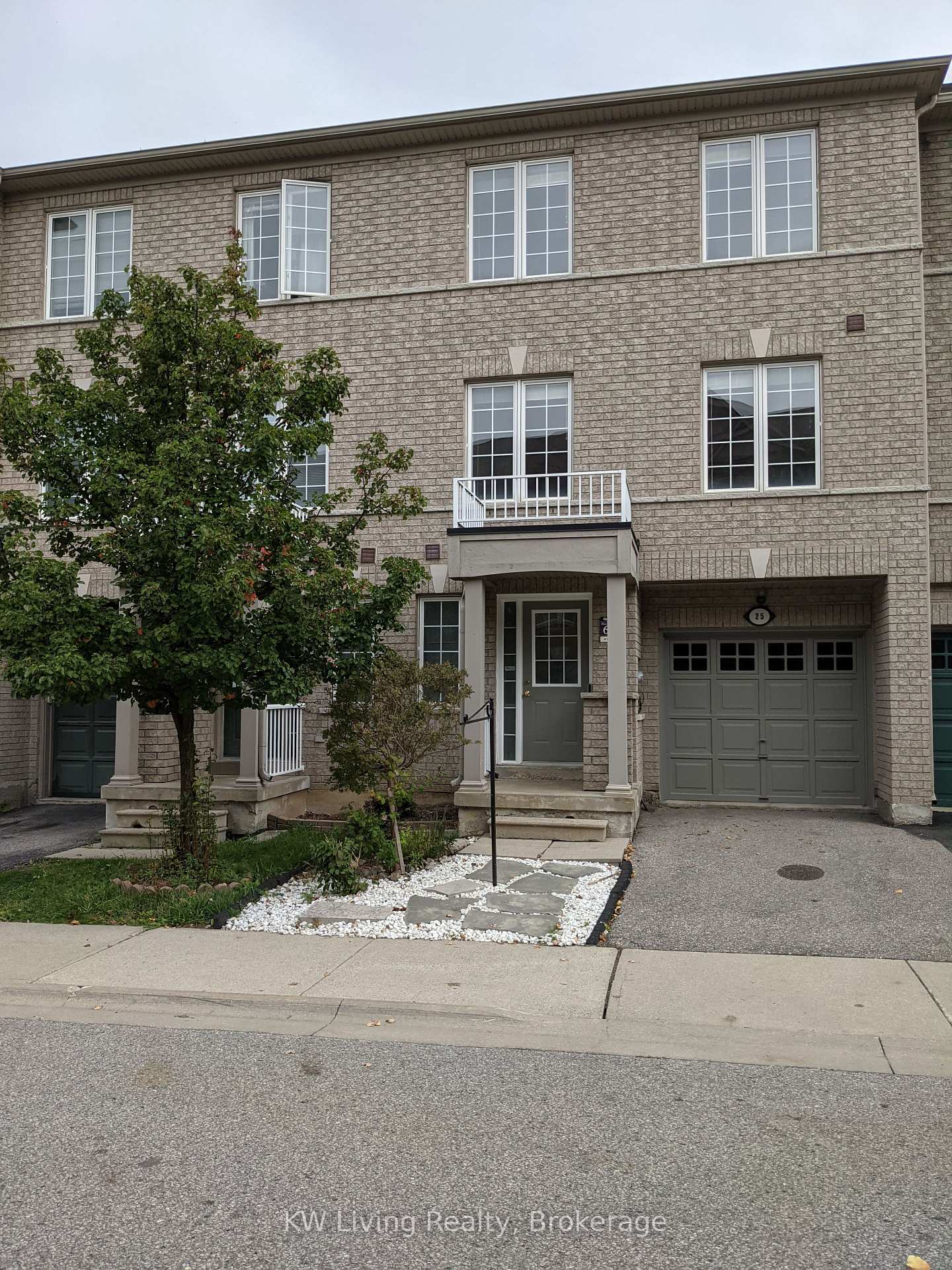 Photo 1 of 25 Warrington Way, Markham, Berczy — HOMEH