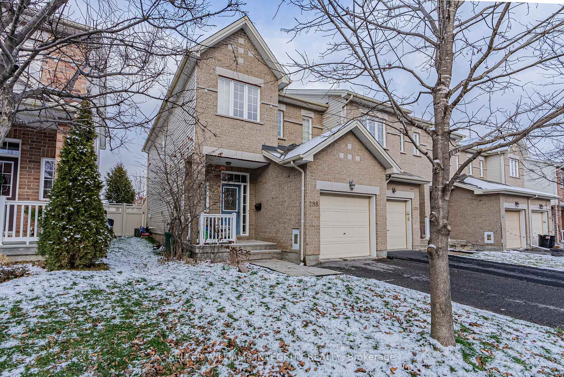 Photo 3 of 298 Waymark Crescent, Ottawa, Kanata - Emerald Meadows/Trailwest — HOMEH