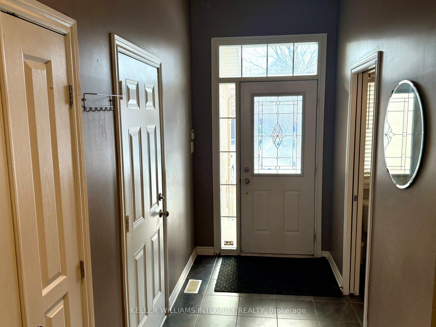 Photo 5 of 298 Waymark Crescent, Ottawa, Kanata - Emerald Meadows/Trailwest — HOMEH