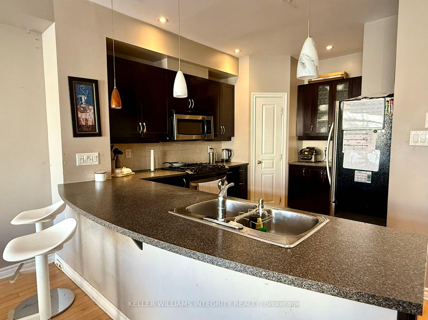 Photo 8 of 298 Waymark Crescent, Ottawa, Kanata - Emerald Meadows/Trailwest — HOMEH
