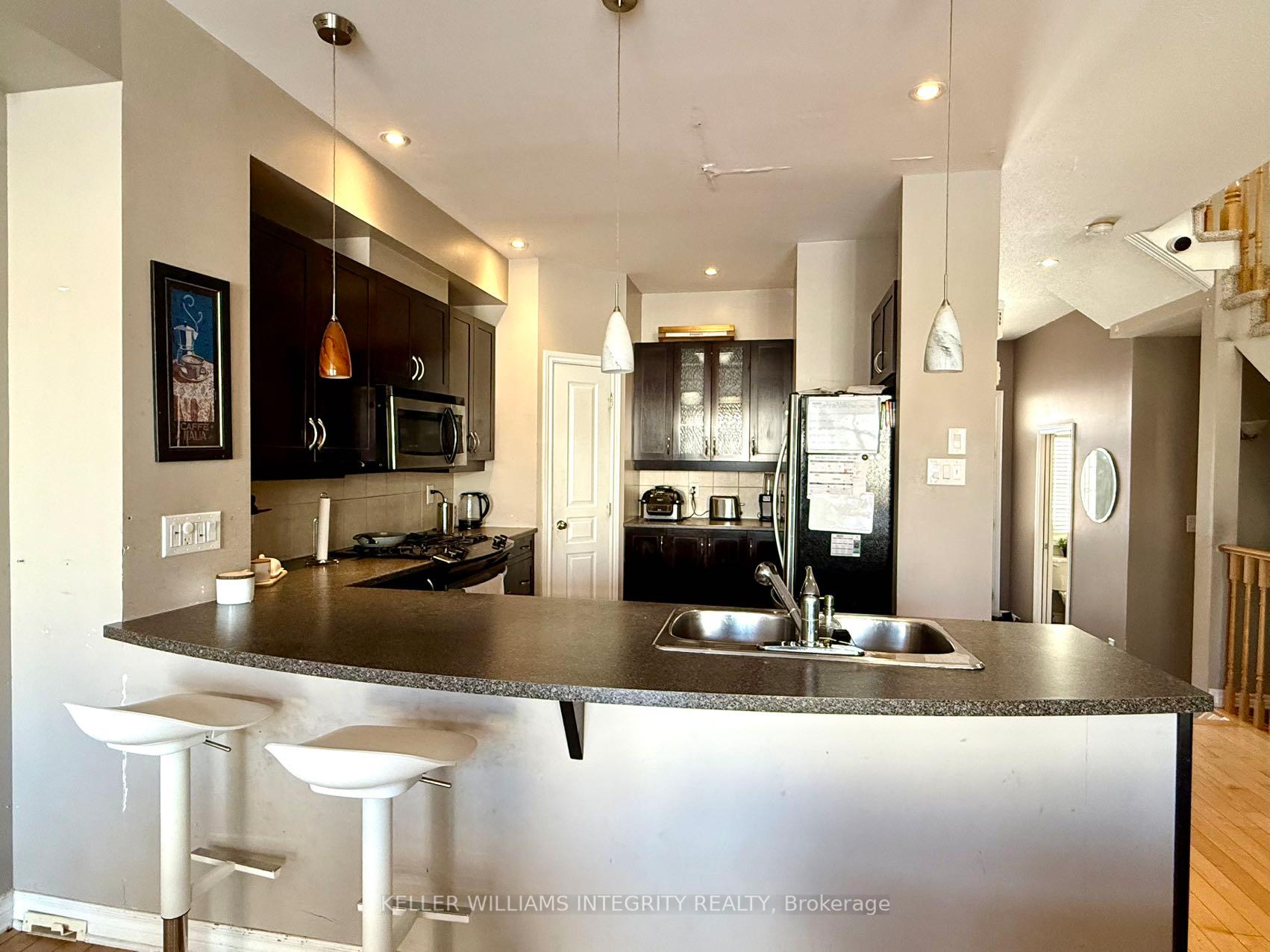 Photo 9 of 298 Waymark Crescent, Ottawa, Kanata - Emerald Meadows/Trailwest — HOMEH