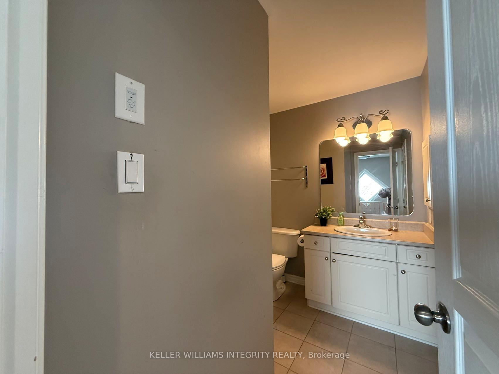 Photo 21 of 298 Waymark Crescent, Ottawa, Kanata - Emerald Meadows/Trailwest — HOMEH