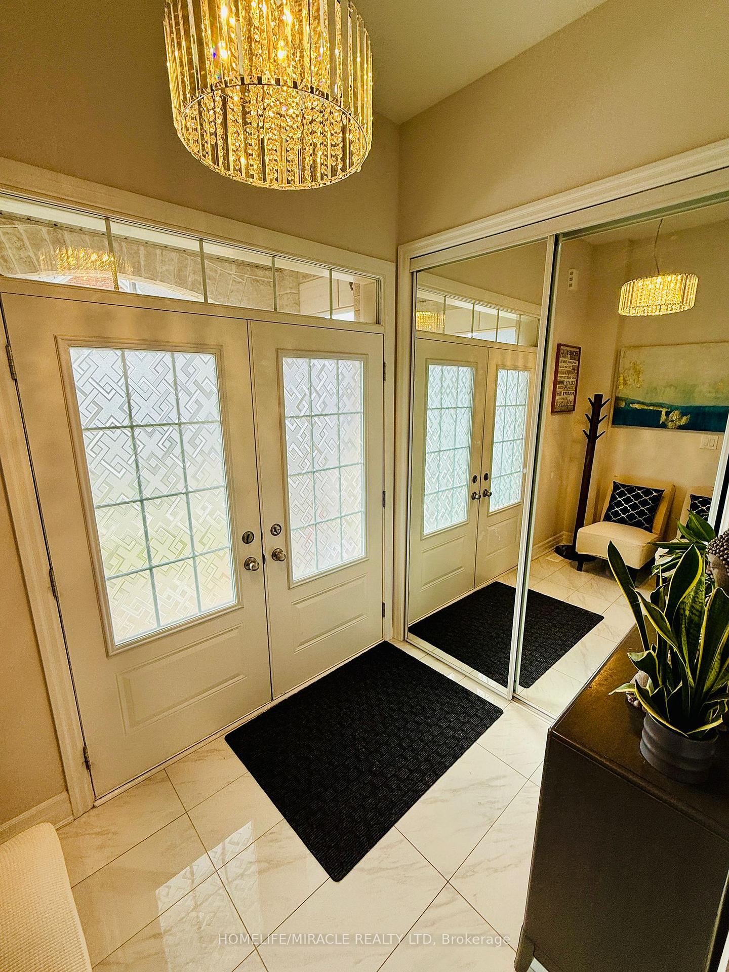 Photo 2 of Unit Upper, 1257 Muskoka Heights, Milton, Bowes — HOMEH