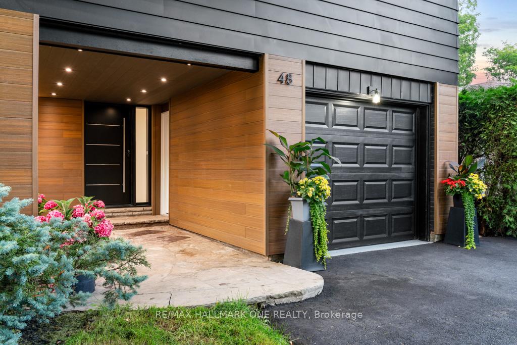 Photo 3 of 48 Normark Drive, Markham, Royal Orchard — HOMEH