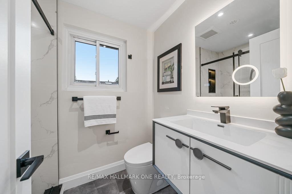 Photo 30 of 48 Normark Drive, Markham, Royal Orchard — HOMEH