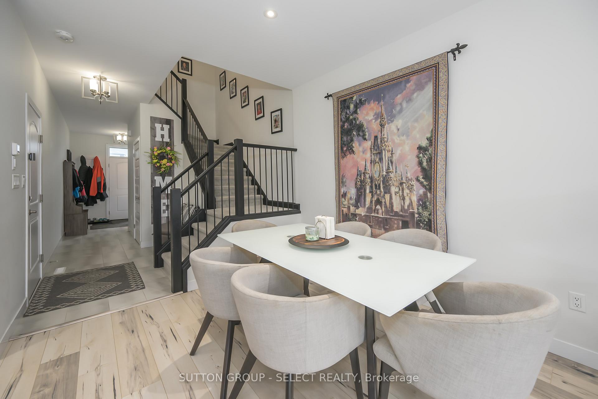 Photo 7 of 204 Doan Drive, Middlesex Centre, Komoka — HOMEH