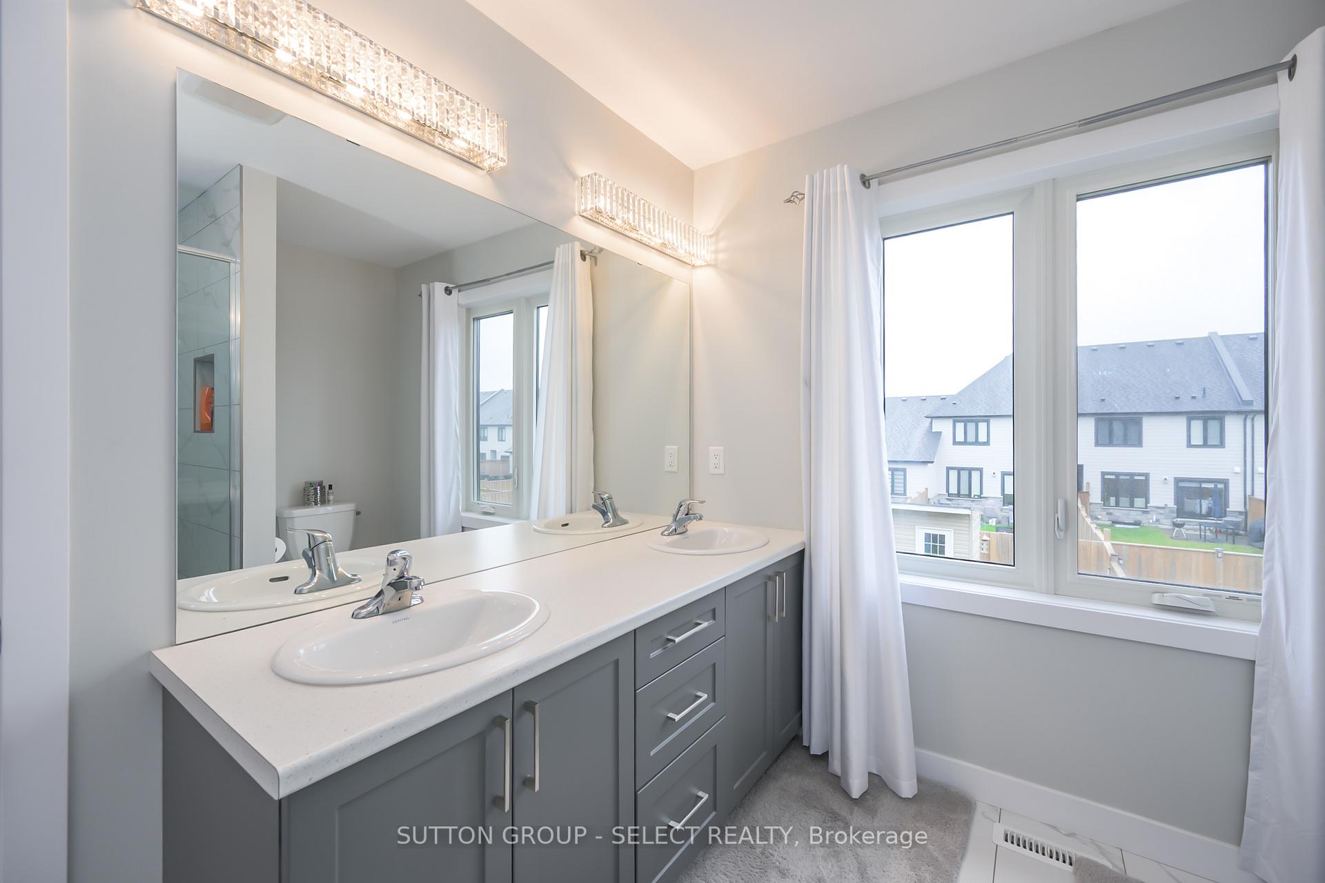 Photo 16 of 204 Doan Drive, Middlesex Centre, Komoka — HOMEH
