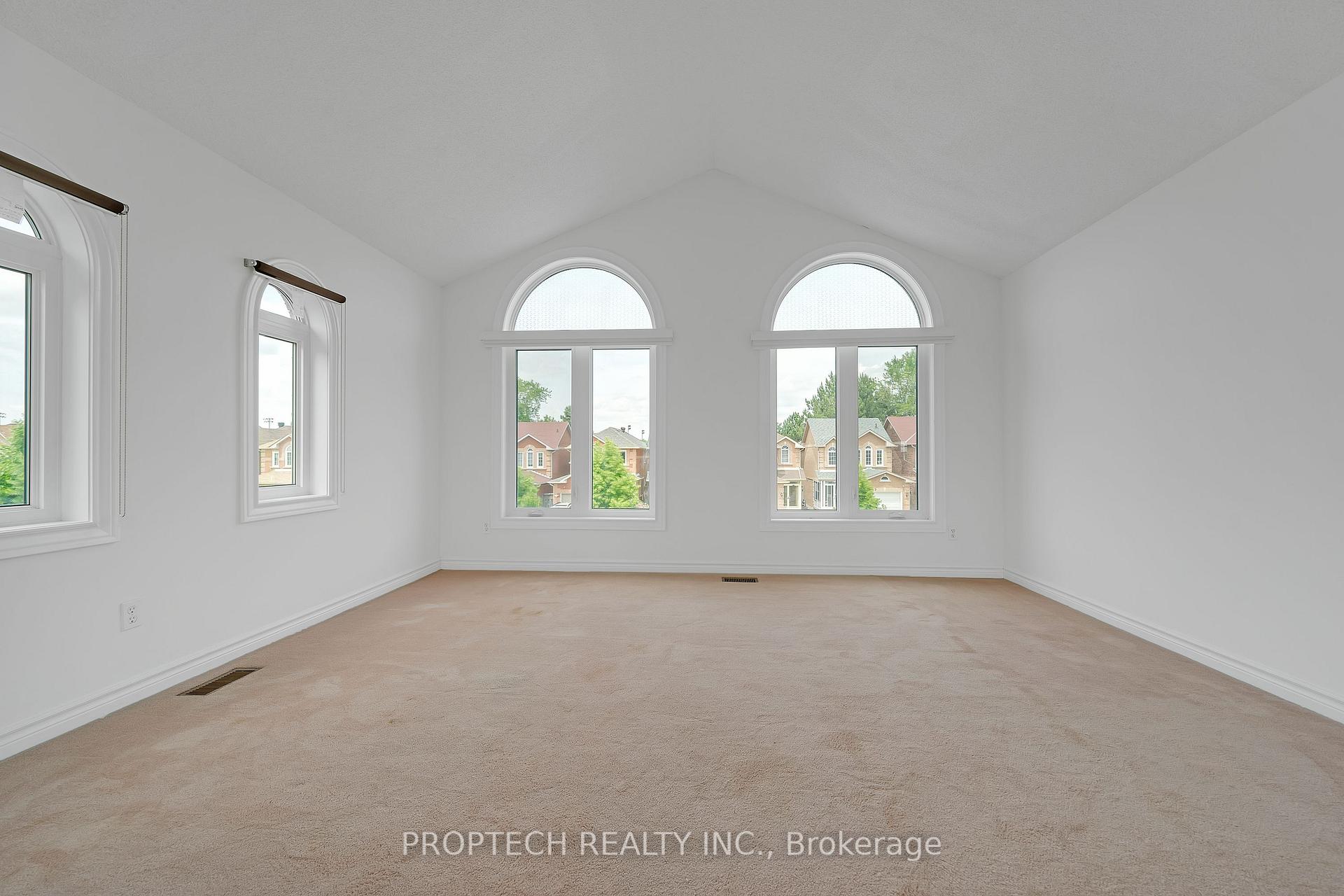 Photo 13 of 170 Milliken Meadows Drive, Markham, Milliken Mills West — HOMEH