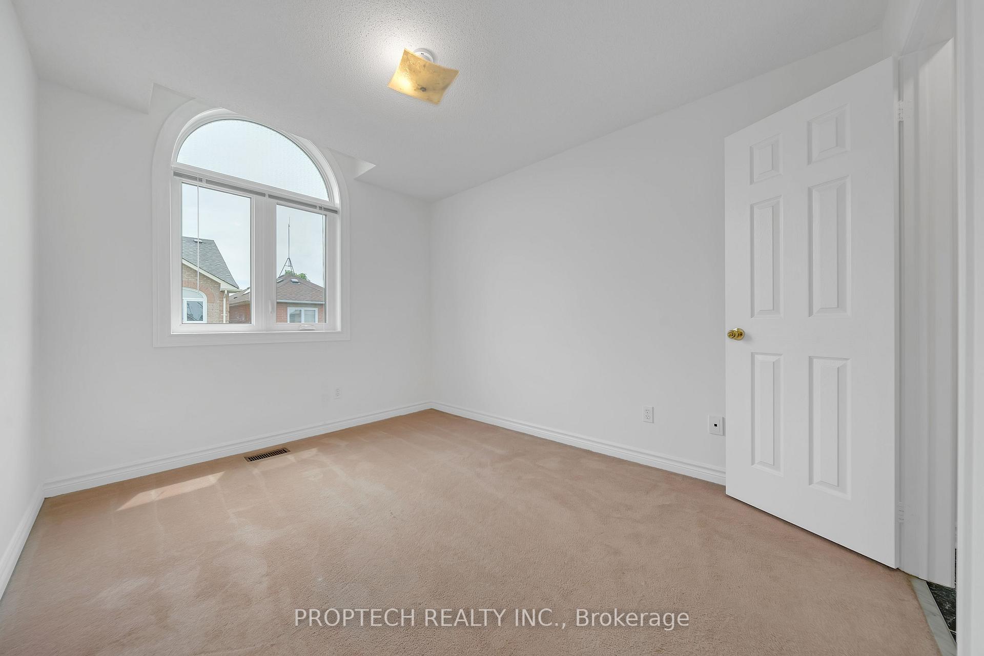 Photo 17 of 170 Milliken Meadows Drive, Markham, Milliken Mills West — HOMEH