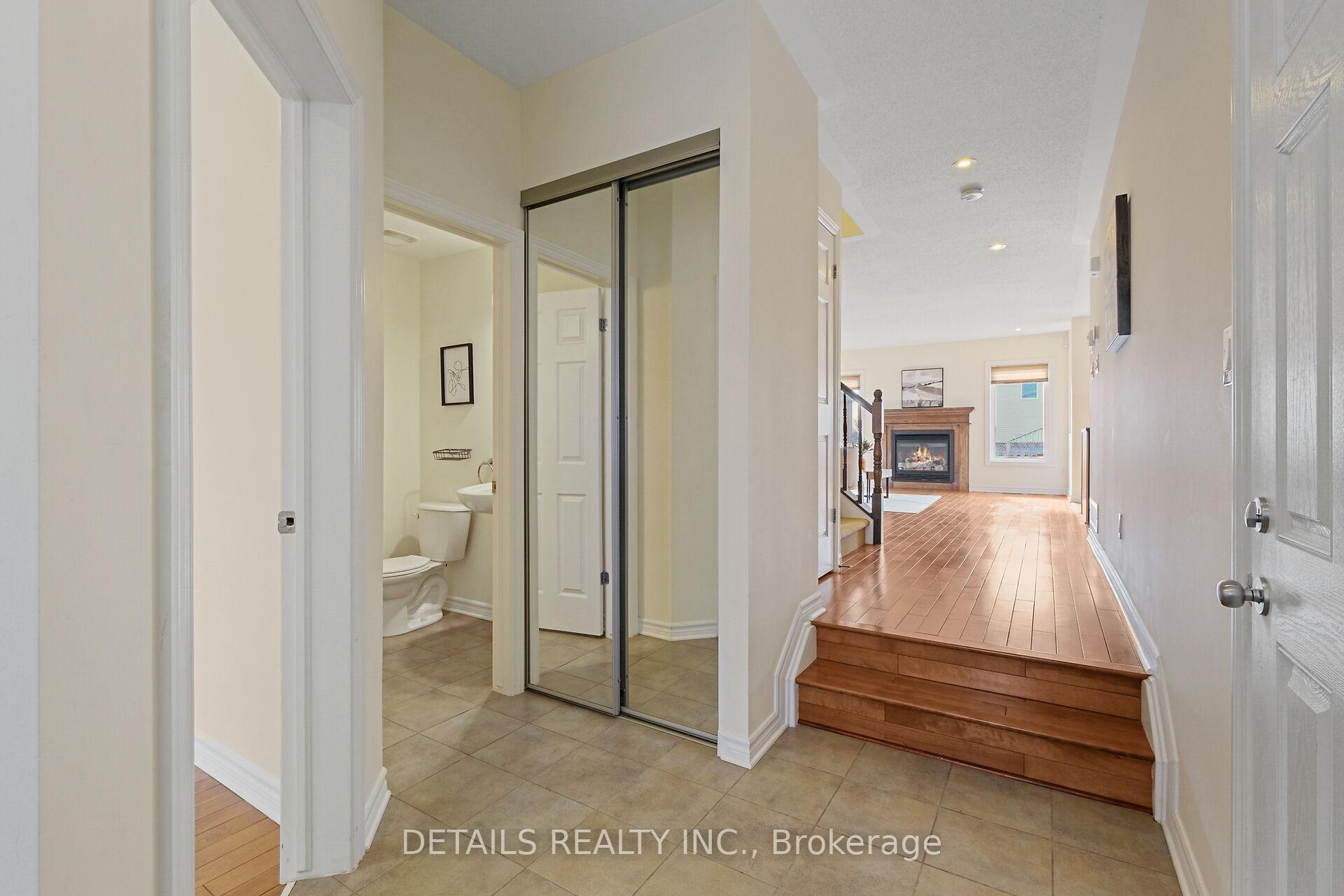 Photo 2 of 404 Abbeydale Circle, Ottawa, Kanata - Morgan's Grant/South March — HOMEH