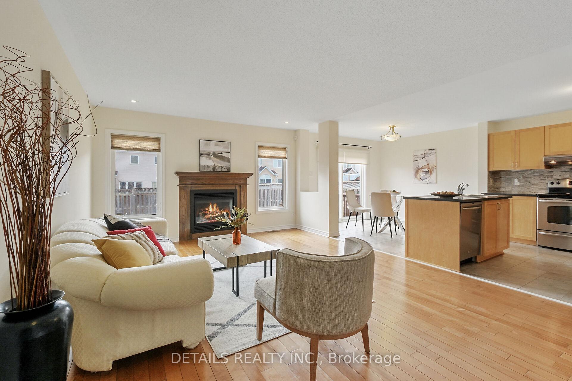 Photo 4 of 404 Abbeydale Circle, Ottawa, Kanata - Morgan's Grant/South March — HOMEH