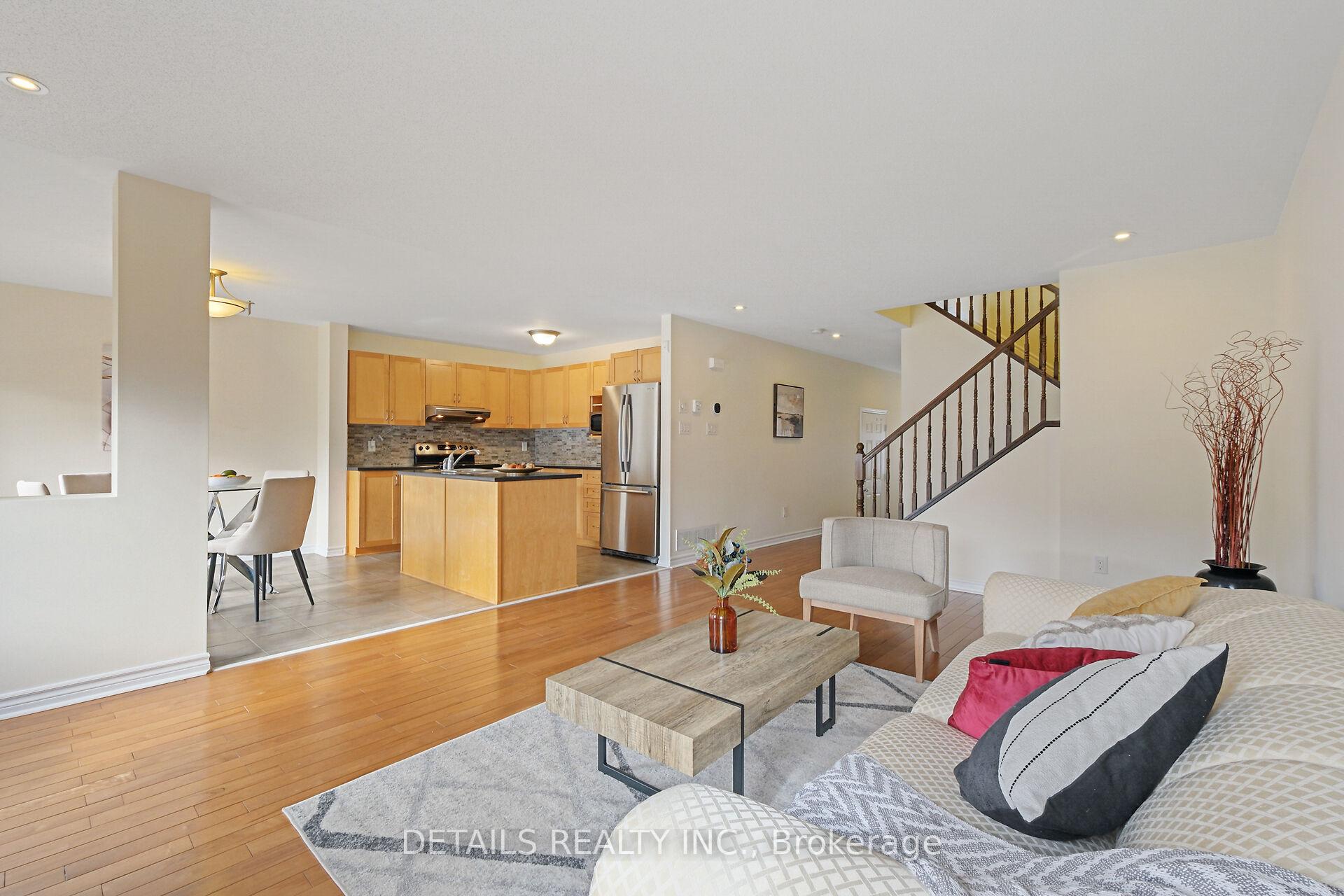 Photo 6 of 404 Abbeydale Circle, Ottawa, Kanata - Morgan's Grant/South March — HOMEH