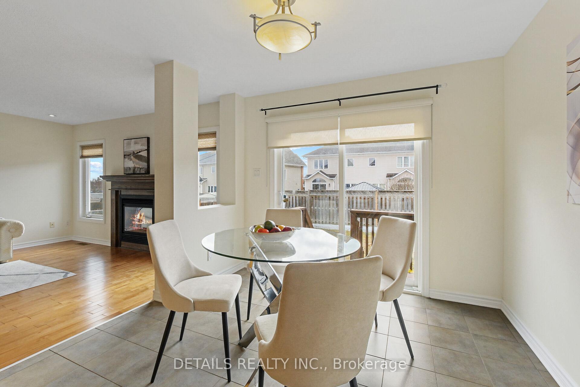 Photo 8 of 404 Abbeydale Circle, Ottawa, Kanata - Morgan's Grant/South March — HOMEH
