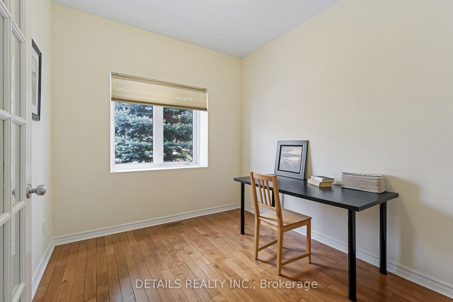 Photo 13 of 404 Abbeydale Circle, Ottawa, Kanata - Morgan's Grant/South March — HOMEH