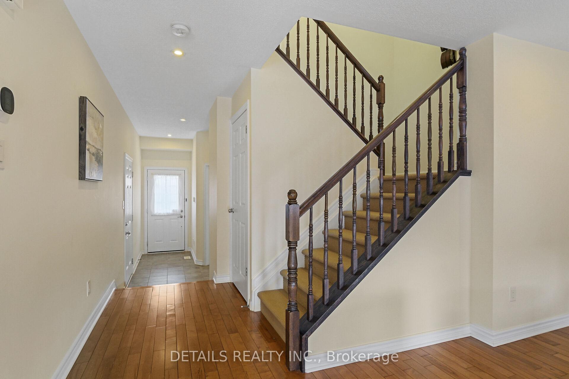Photo 15 of 404 Abbeydale Circle, Ottawa, Kanata - Morgan's Grant/South March — HOMEH