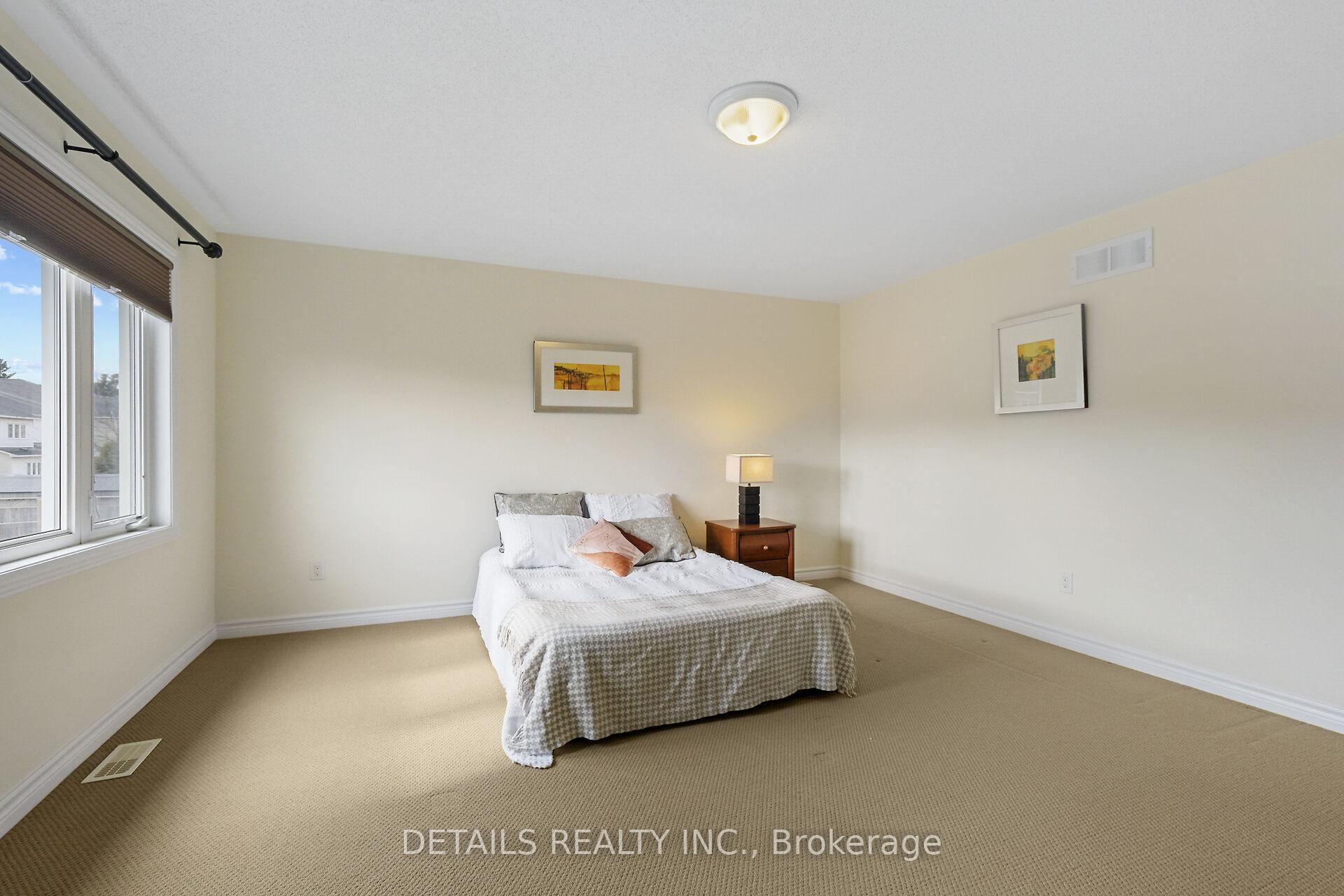 Photo 17 of 404 Abbeydale Circle, Ottawa, Kanata - Morgan's Grant/South March — HOMEH