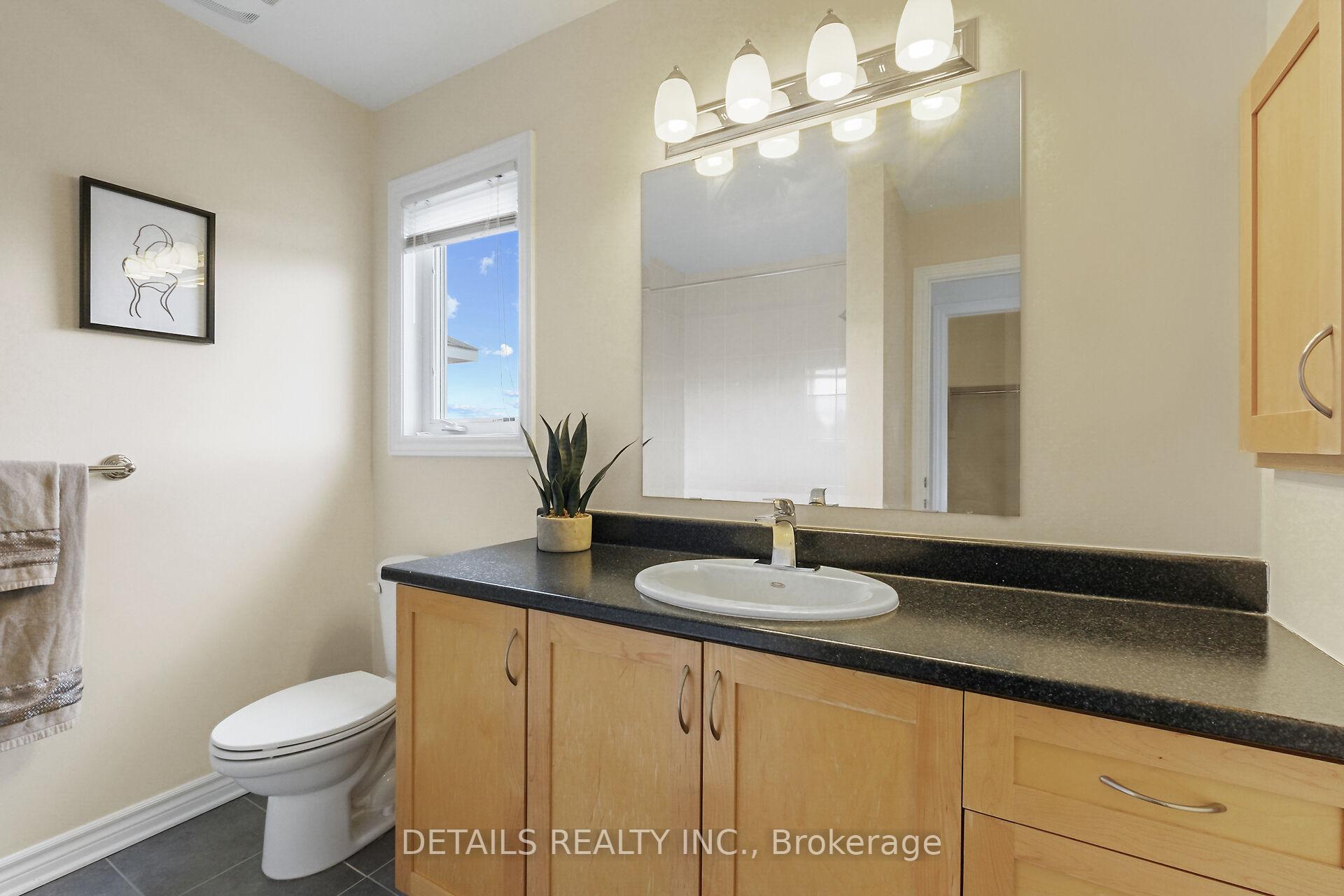 Photo 19 of 404 Abbeydale Circle, Ottawa, Kanata - Morgan's Grant/South March — HOMEH