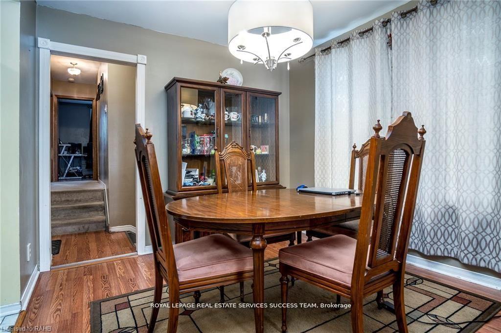 Photo 6 of Unit Upper, 119 Avondale Street, Hamilton, Crown Point — HOMEH