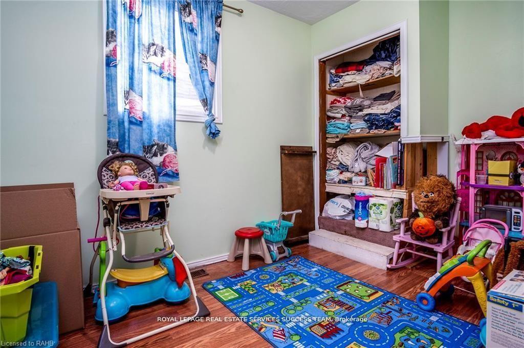 Photo 9 of Unit Upper, 119 Avondale Street, Hamilton, Crown Point — HOMEH
