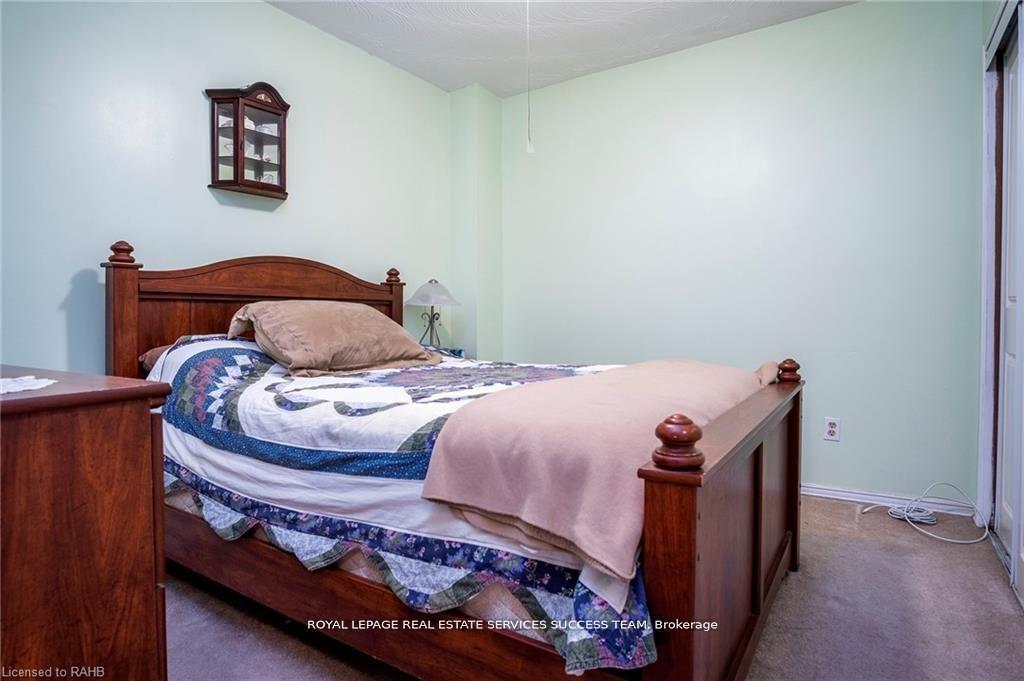 Photo 11 of Unit Upper, 119 Avondale Street, Hamilton, Crown Point — HOMEH