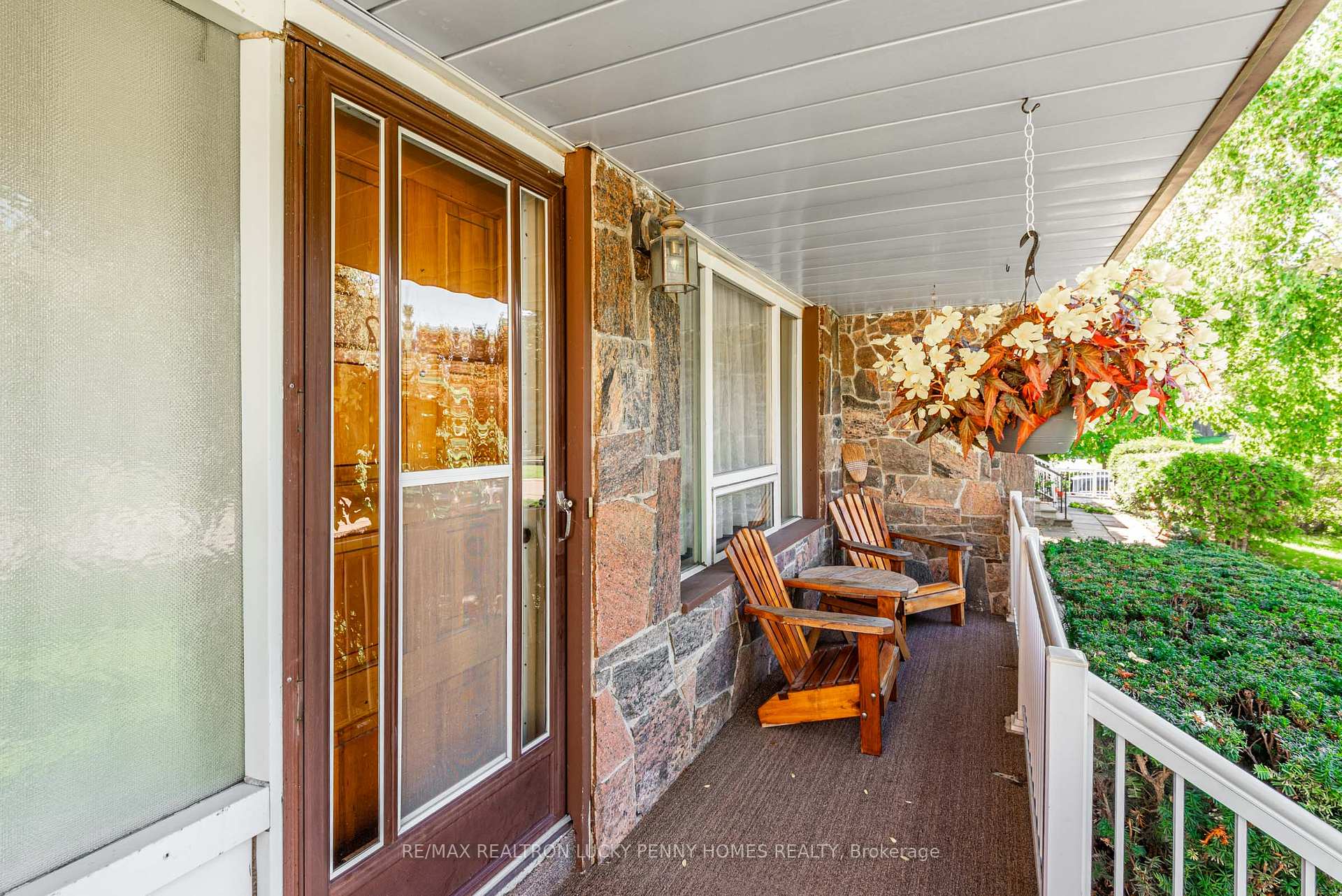 Photo 3 of 7 Friar Tuck Road, Markham, Bullock — HOMEH