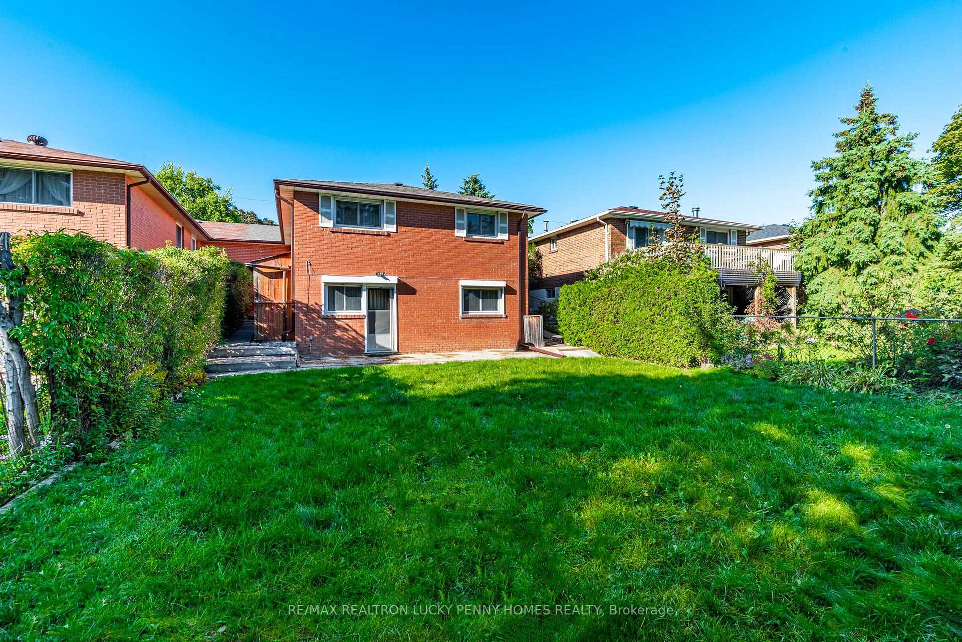 Photo 29 of 7 Friar Tuck Road, Markham, Bullock — HOMEH