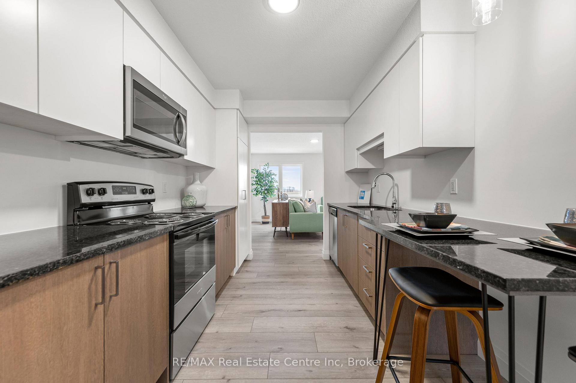 Photo 3 of Unit 6, 182 Bridge Crescent, Minto — HOMEH