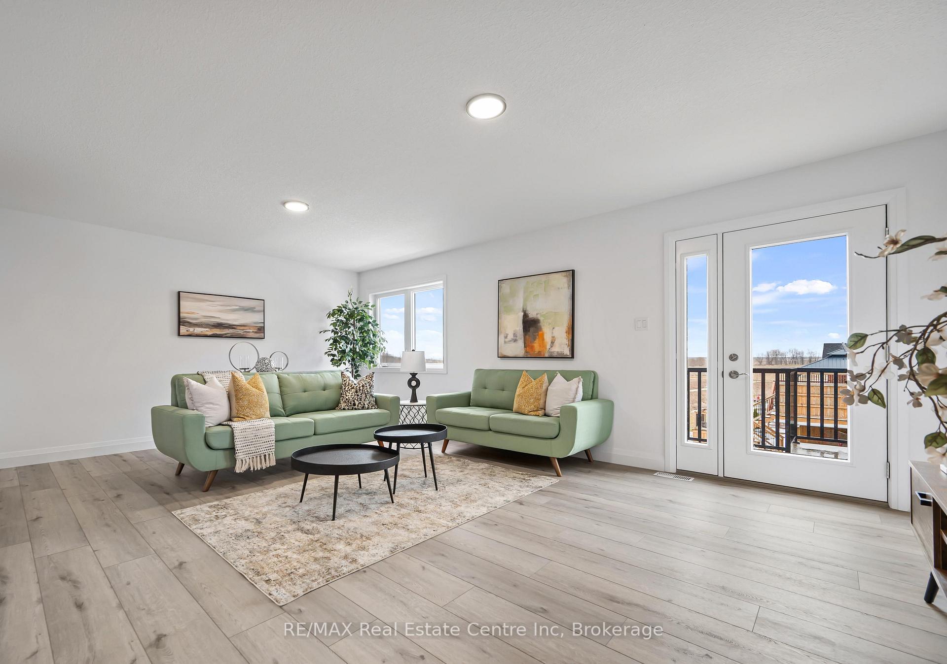 Photo 11 of Unit 6, 182 Bridge Crescent, Minto — HOMEH