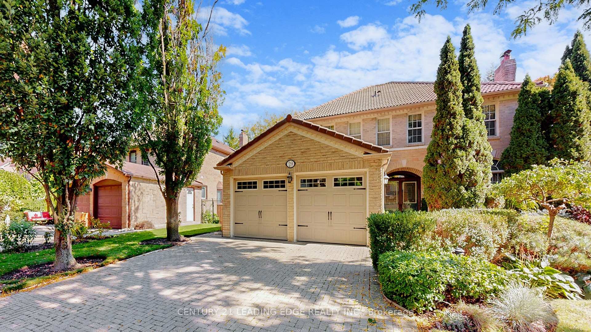 Photo 1 of 29 Addington Square, Markham, Unionville — HOMEH