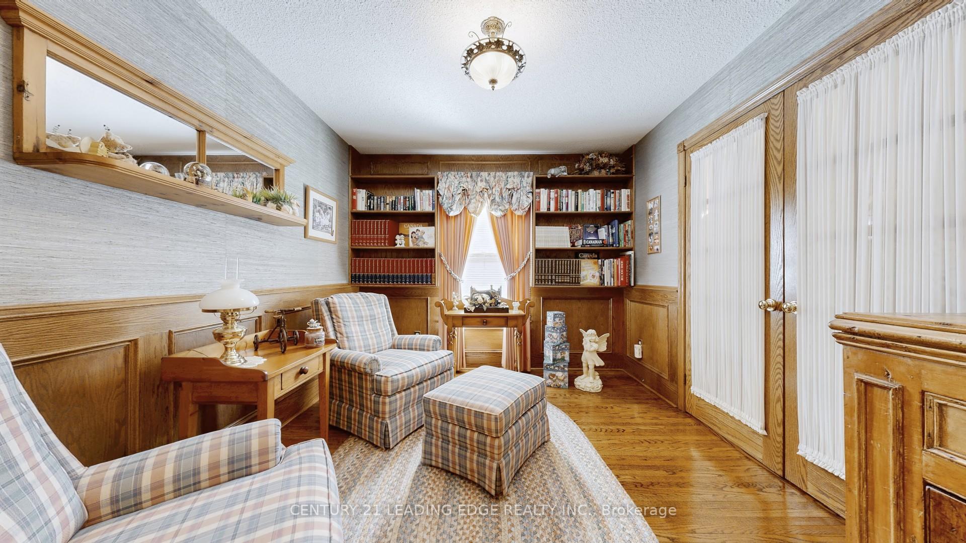 Photo 10 of 29 Addington Square, Markham, Unionville — HOMEH