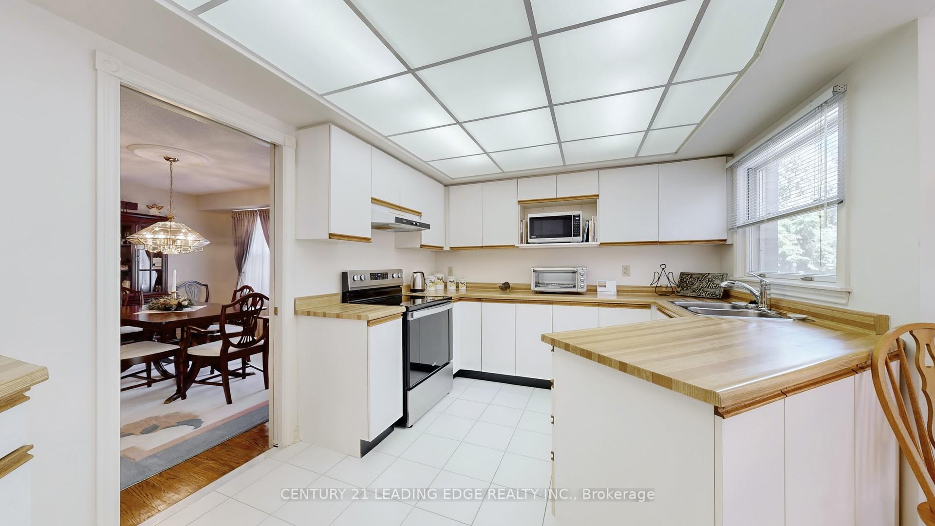 Photo 14 of 29 Addington Square, Markham, Unionville — HOMEH