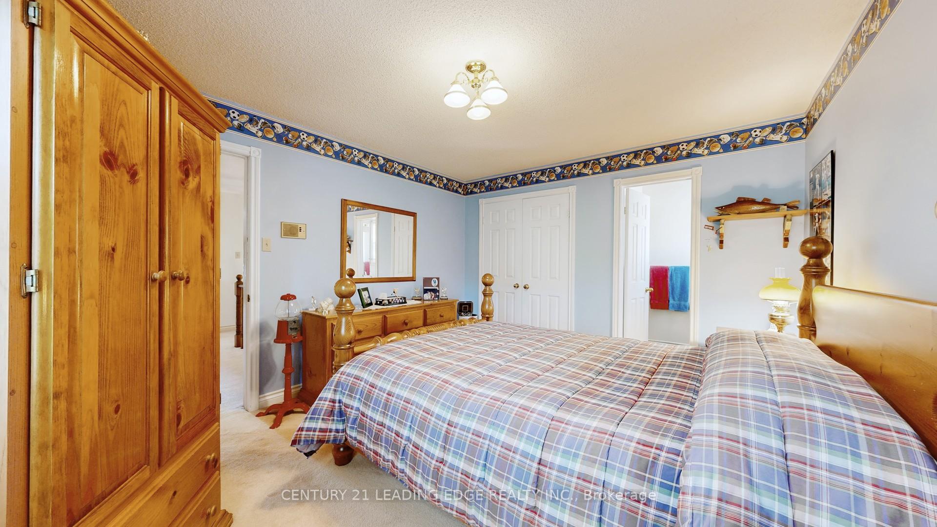 Photo 26 of 29 Addington Square, Markham, Unionville — HOMEH