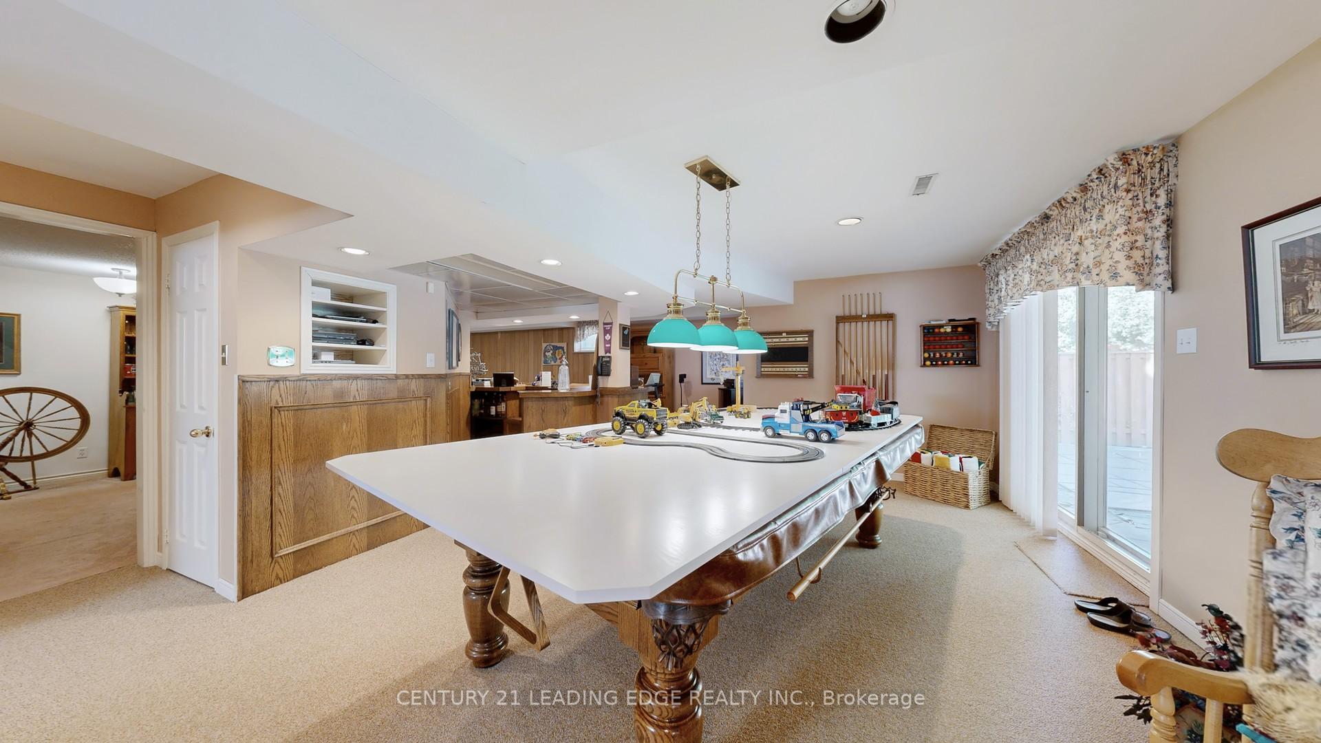Photo 35 of 29 Addington Square, Markham, Unionville — HOMEH