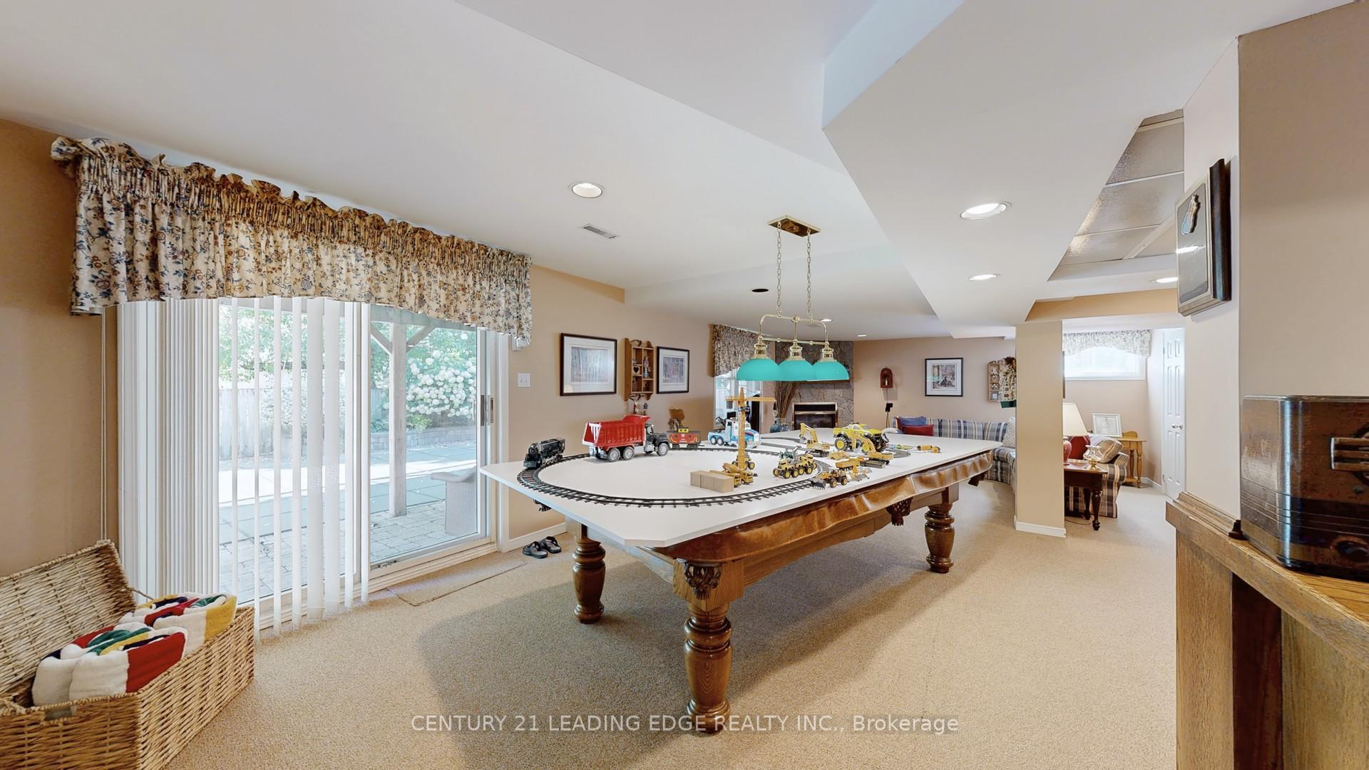 Photo 37 of 29 Addington Square, Markham, Unionville — HOMEH