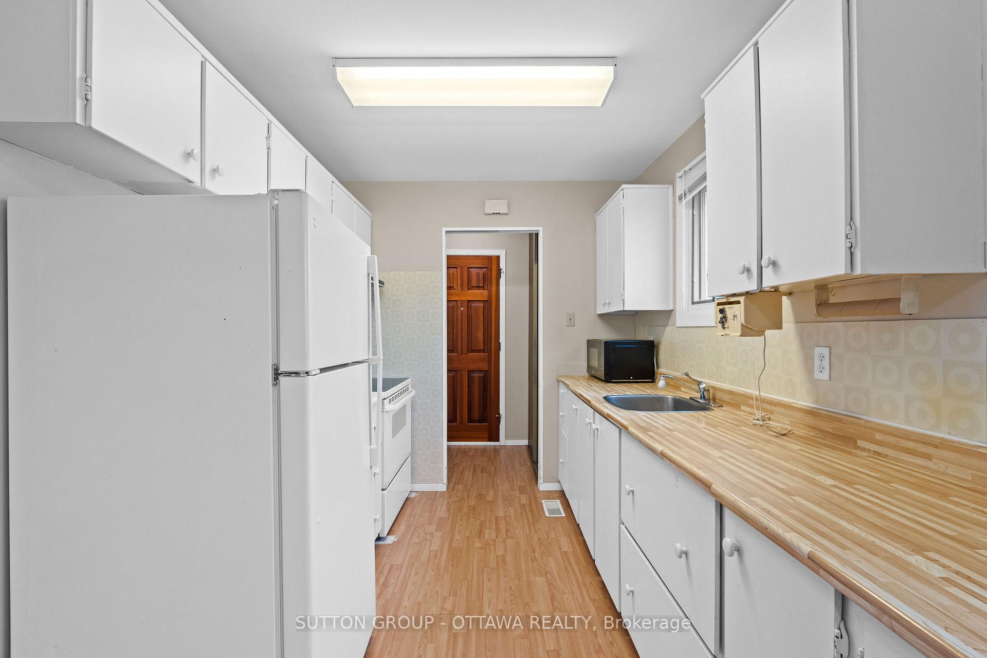 Photo 10 of 69 Glamorgan Drive, Ottawa, Kanata - Glencairn/Hazeldean — HOMEH