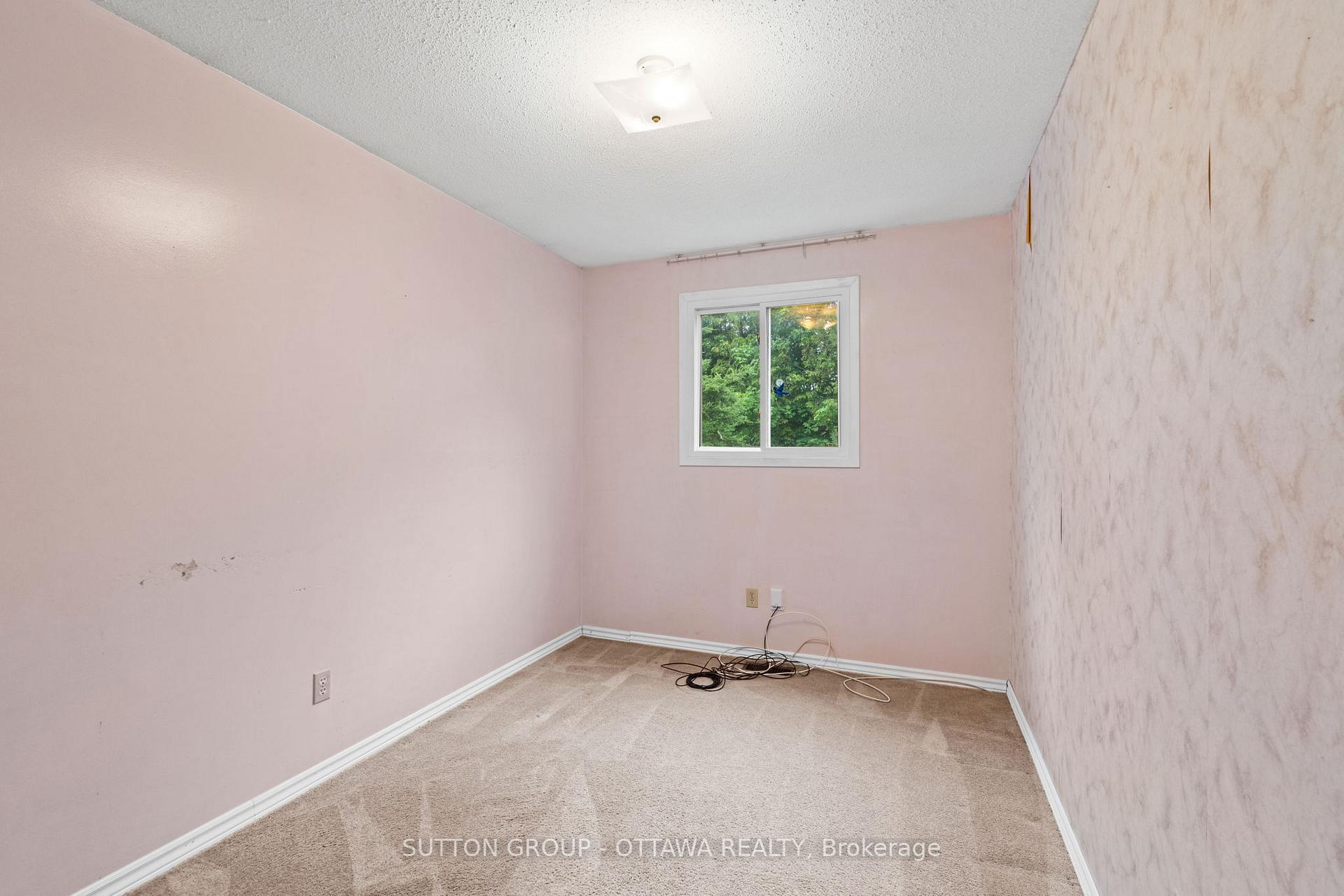 Photo 20 of 69 Glamorgan Drive, Ottawa, Kanata - Glencairn/Hazeldean — HOMEH