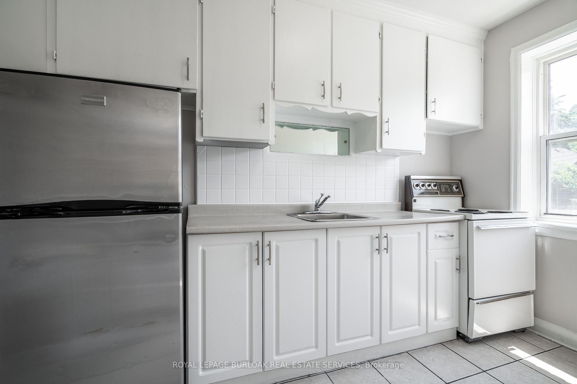 Photo 4 of Unit 5, 3 Webber Avenue, Hamilton, Stinson — HOMEH
