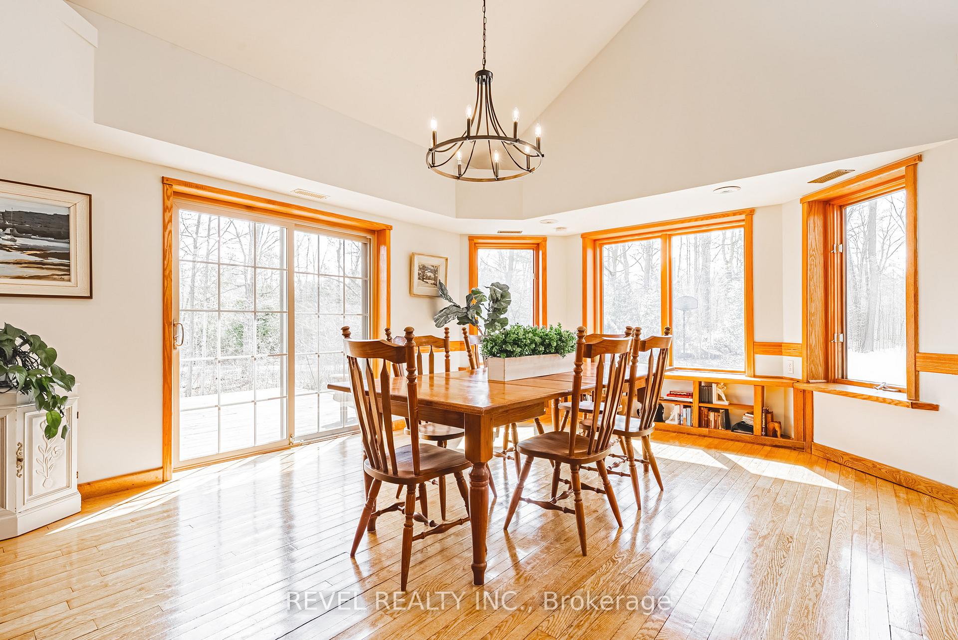 Photo 9 of 1325 3 Side Road, Milton, Campbellville — HOMEH