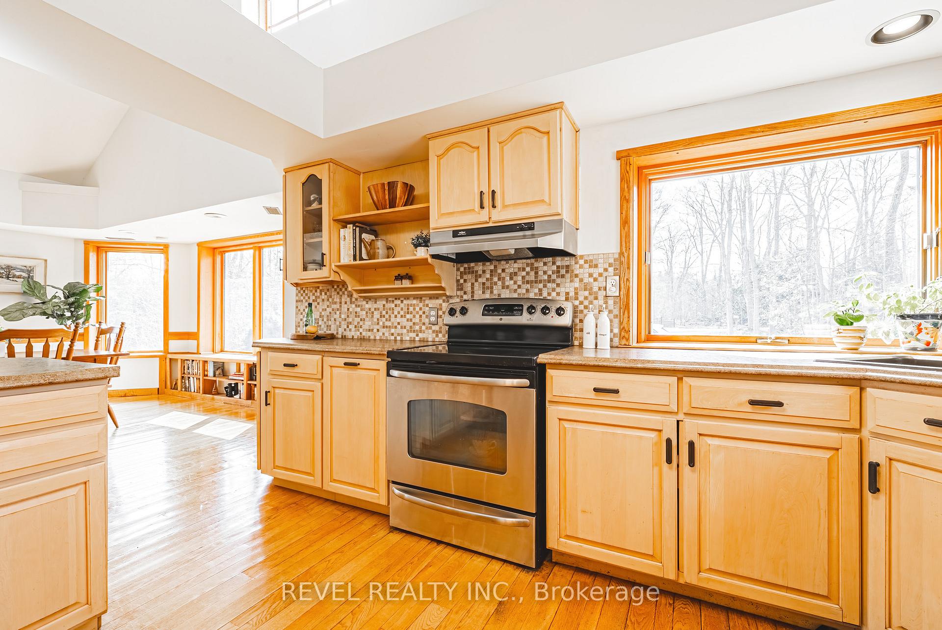 Photo 12 of 1325 3 Side Road, Milton, Campbellville — HOMEH