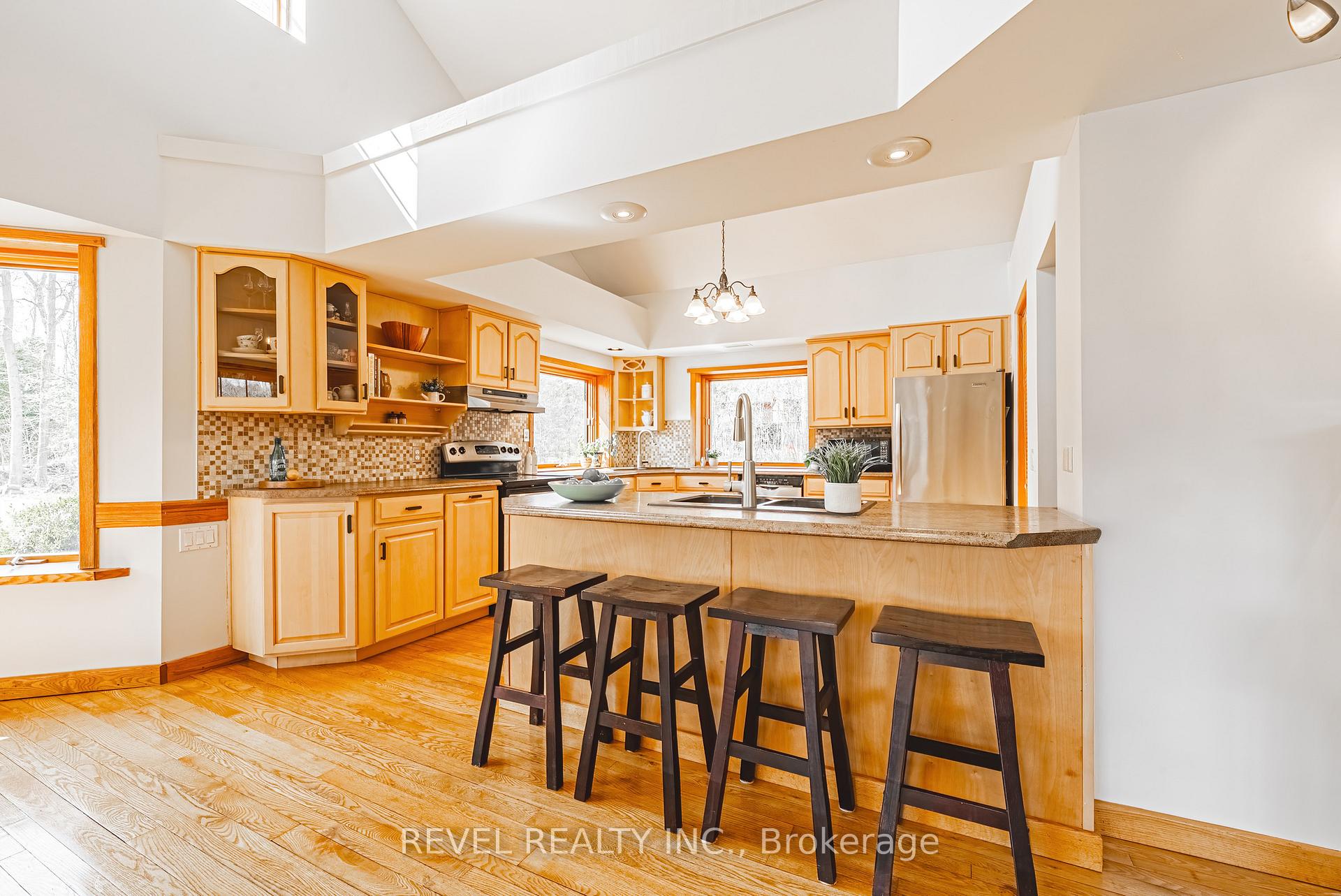 Photo 14 of 1325 3 Side Road, Milton, Campbellville — HOMEH