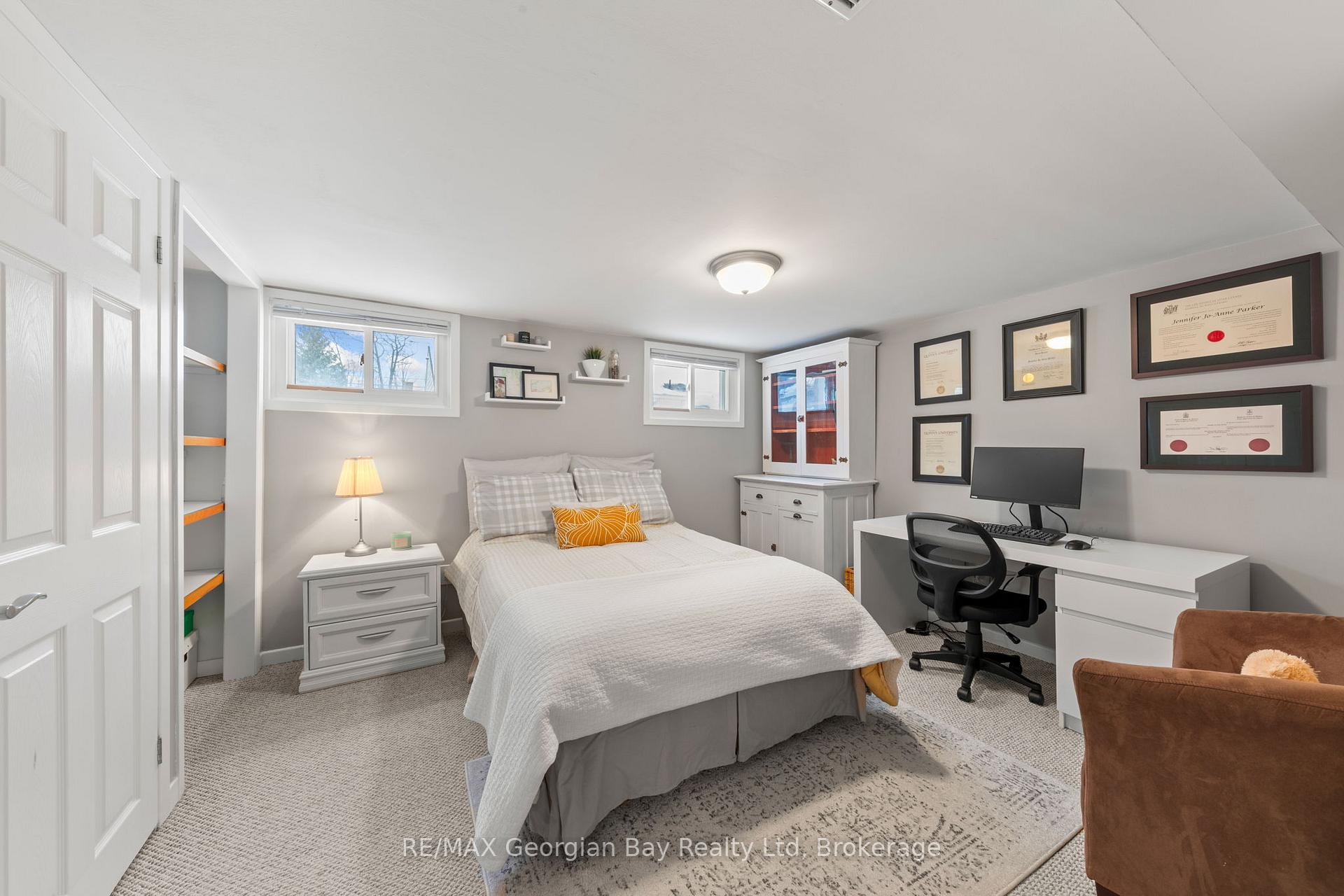 Photo 24 of 359 Fifth Street, Midland — HOMEH