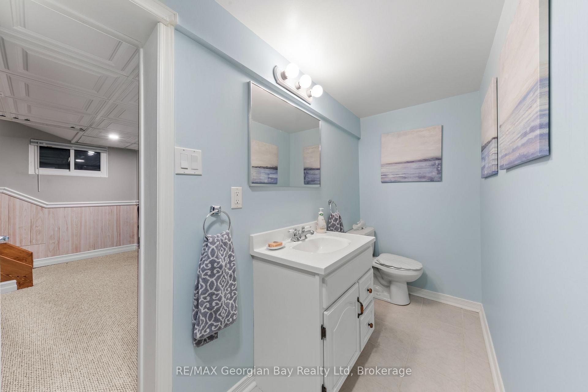 Photo 25 of 359 Fifth Street, Midland — HOMEH
