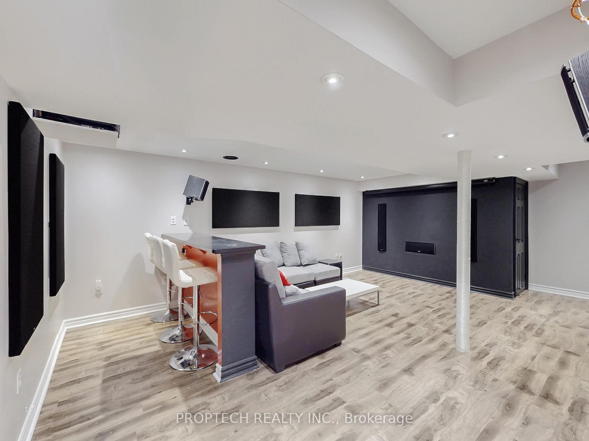 Photo 31 of 61 Cariglia Trail, Markham, Village Green-South Unionville — HOMEH