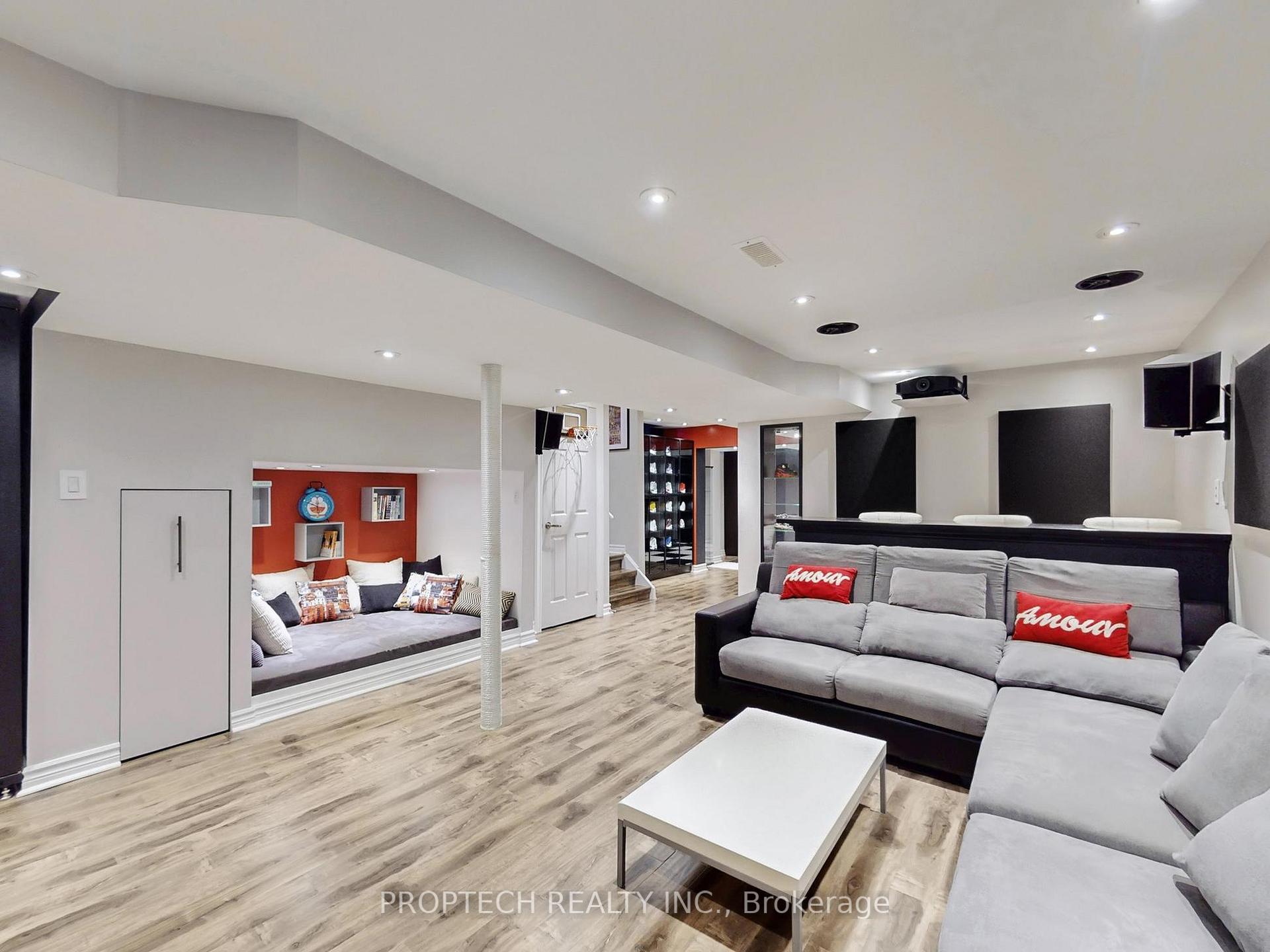 Photo 34 of 61 Cariglia Trail, Markham, Village Green-South Unionville — HOMEH