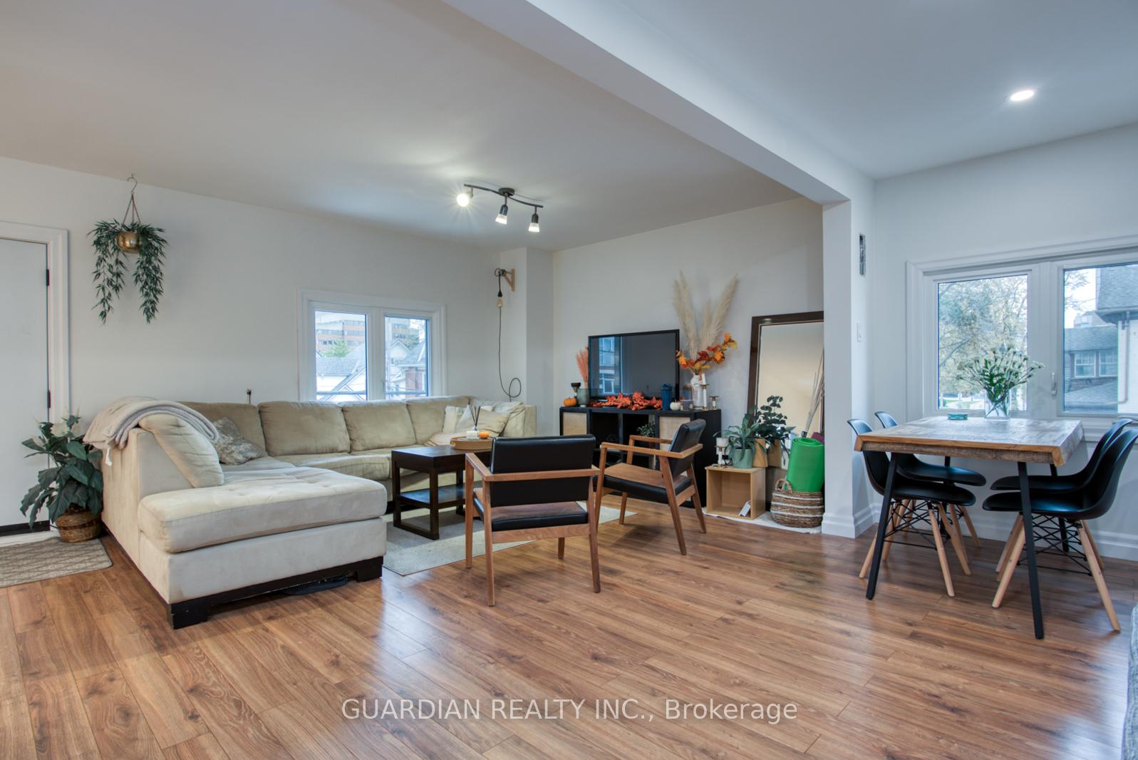 Photo 16 of 150 Duke Street E, Kitchener — HOMEH
