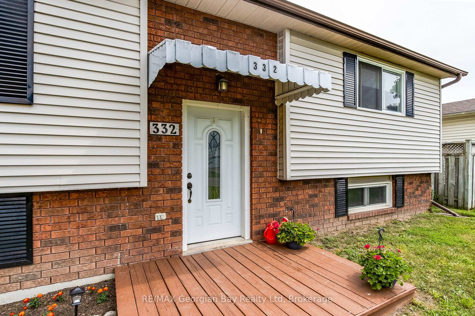 Photo 2 of 332 Galloway Boulevard, Midland — HOMEH