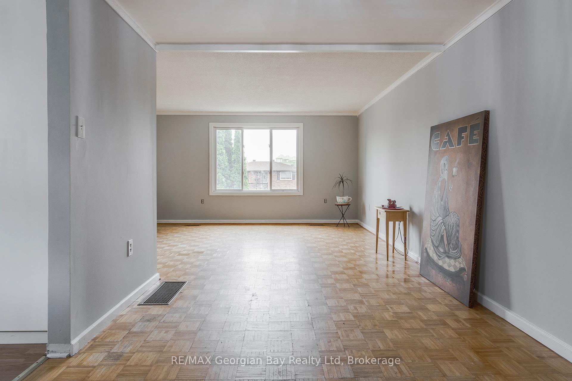 Photo 8 of 332 Galloway Boulevard, Midland — HOMEH