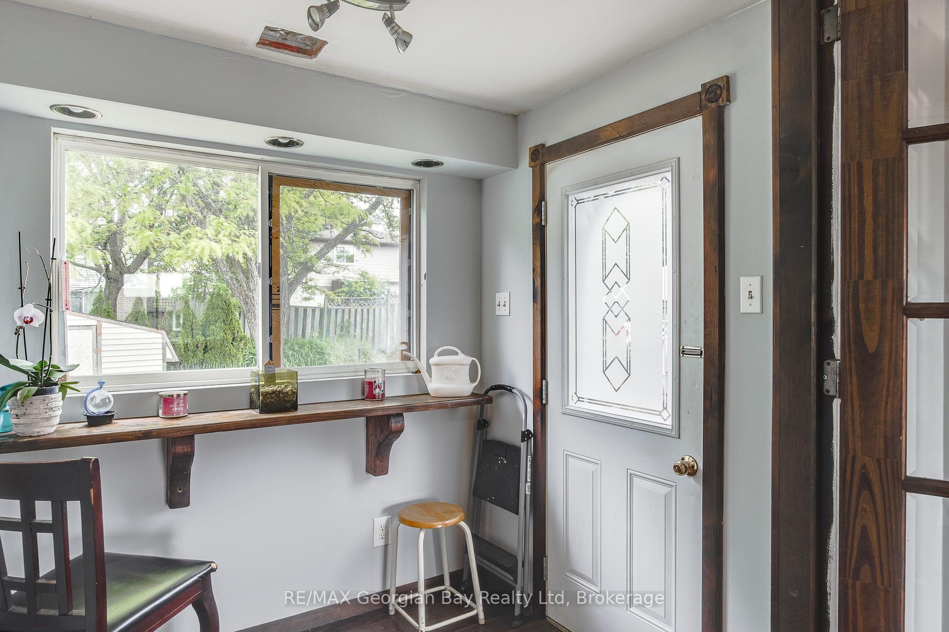 Photo 13 of 332 Galloway Boulevard, Midland — HOMEH